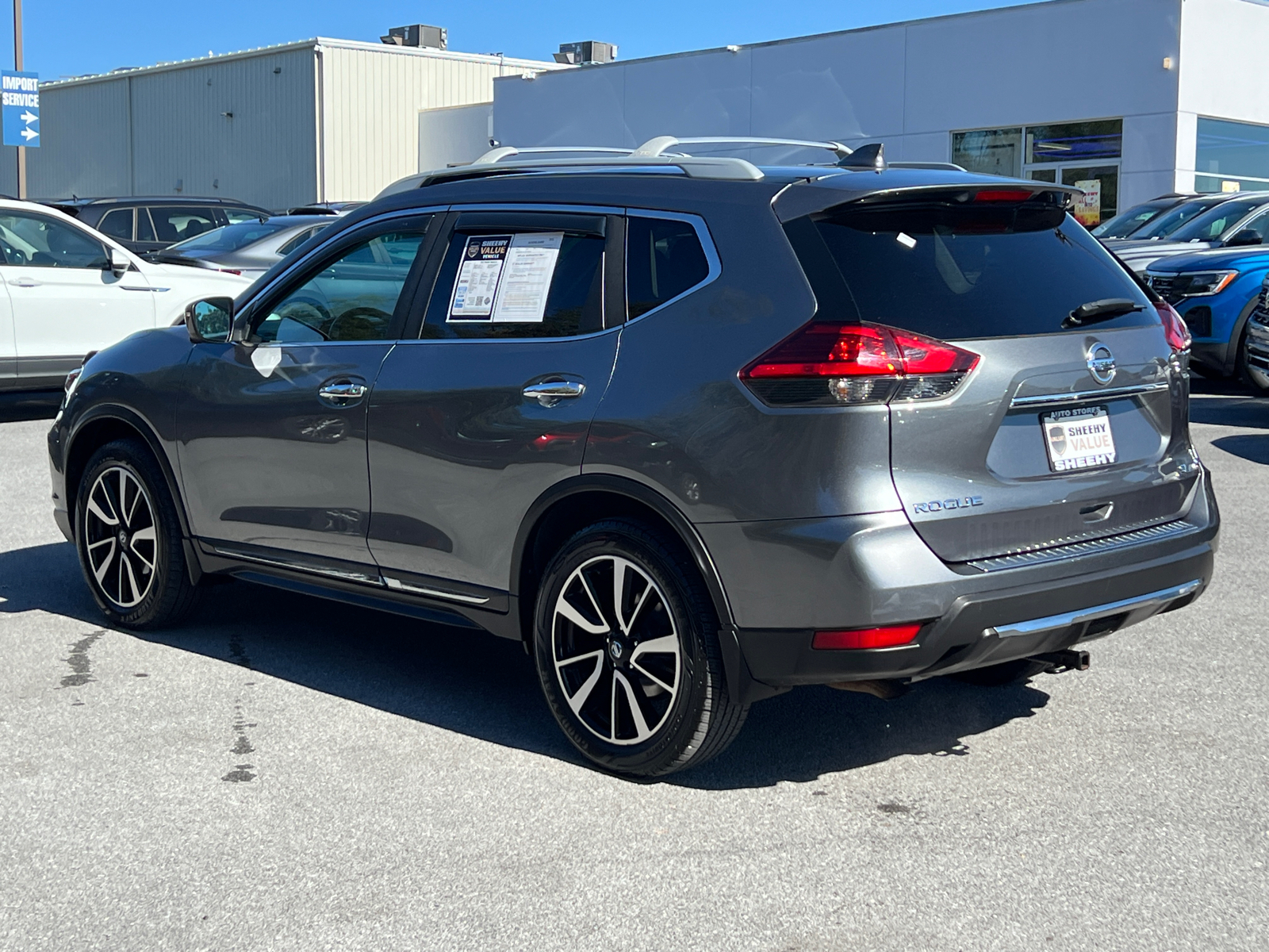 2017 Nissan Rogue SL 4