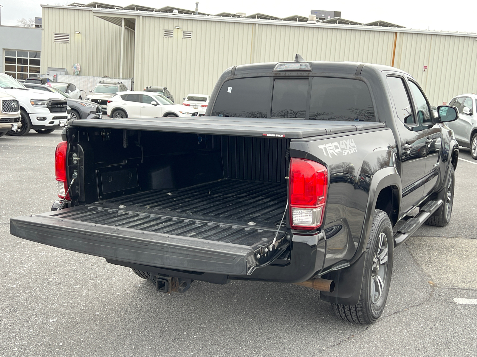 2016 Toyota Tacoma TRD Sport 14