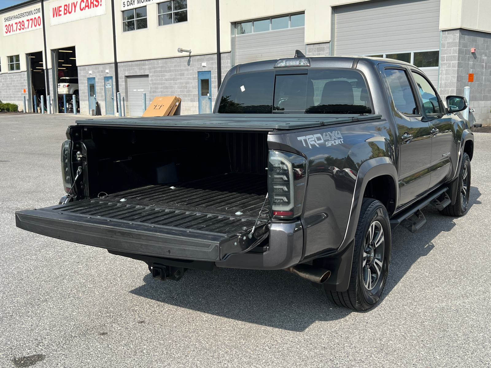 2019 Toyota Tacoma TRD Sport 14