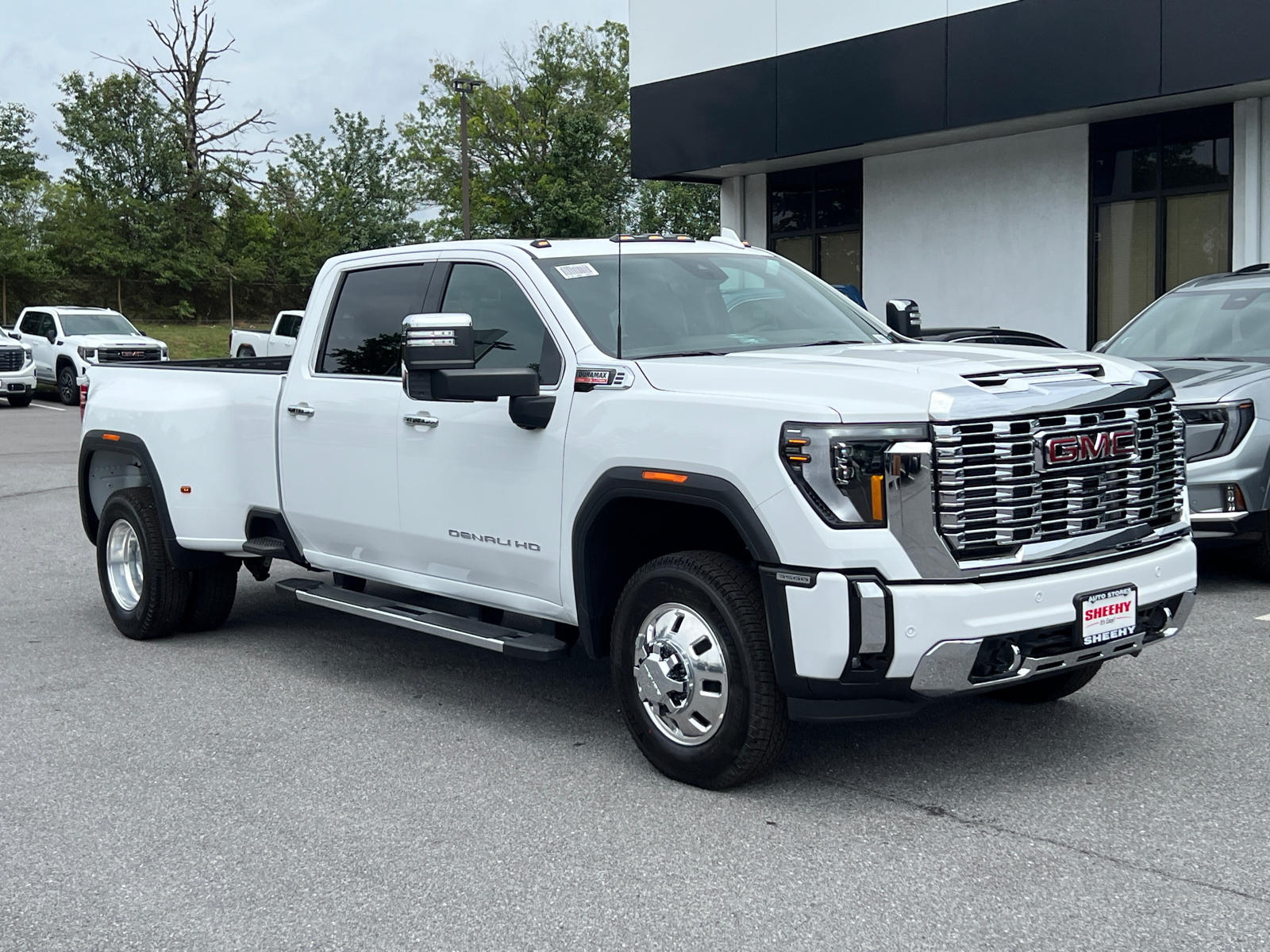 2024 GMC Sierra 3500HD Denali 1