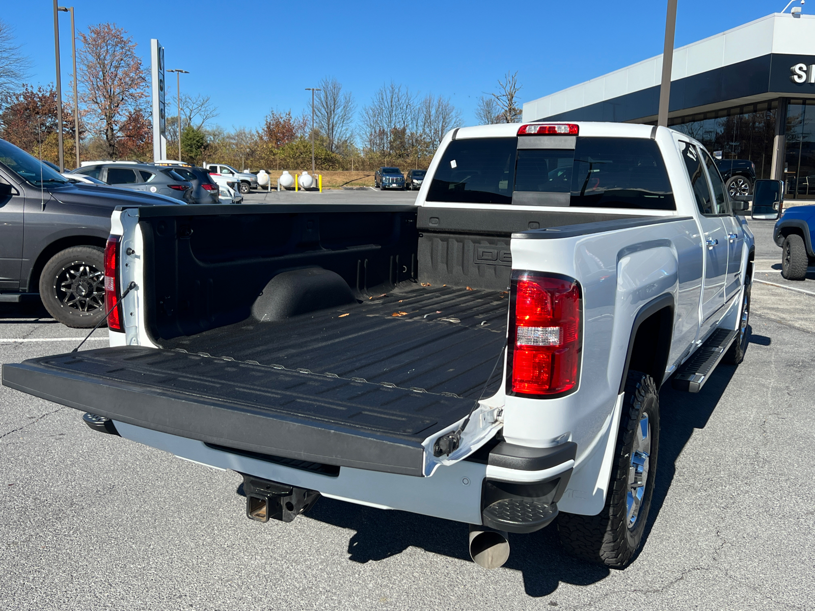 2017 GMC Sierra 3500HD Denali 15