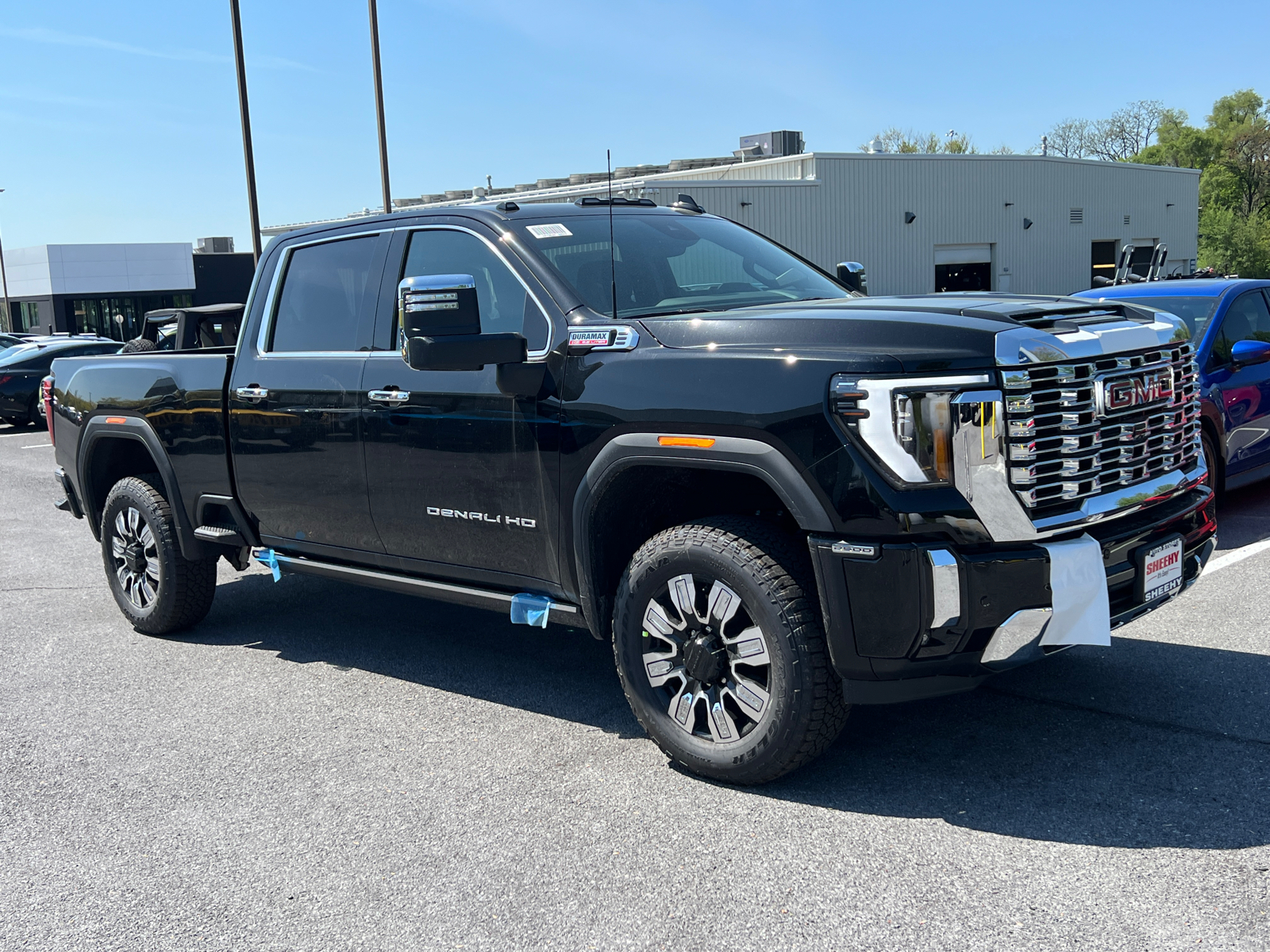 2024 GMC Sierra 2500HD Denali 1