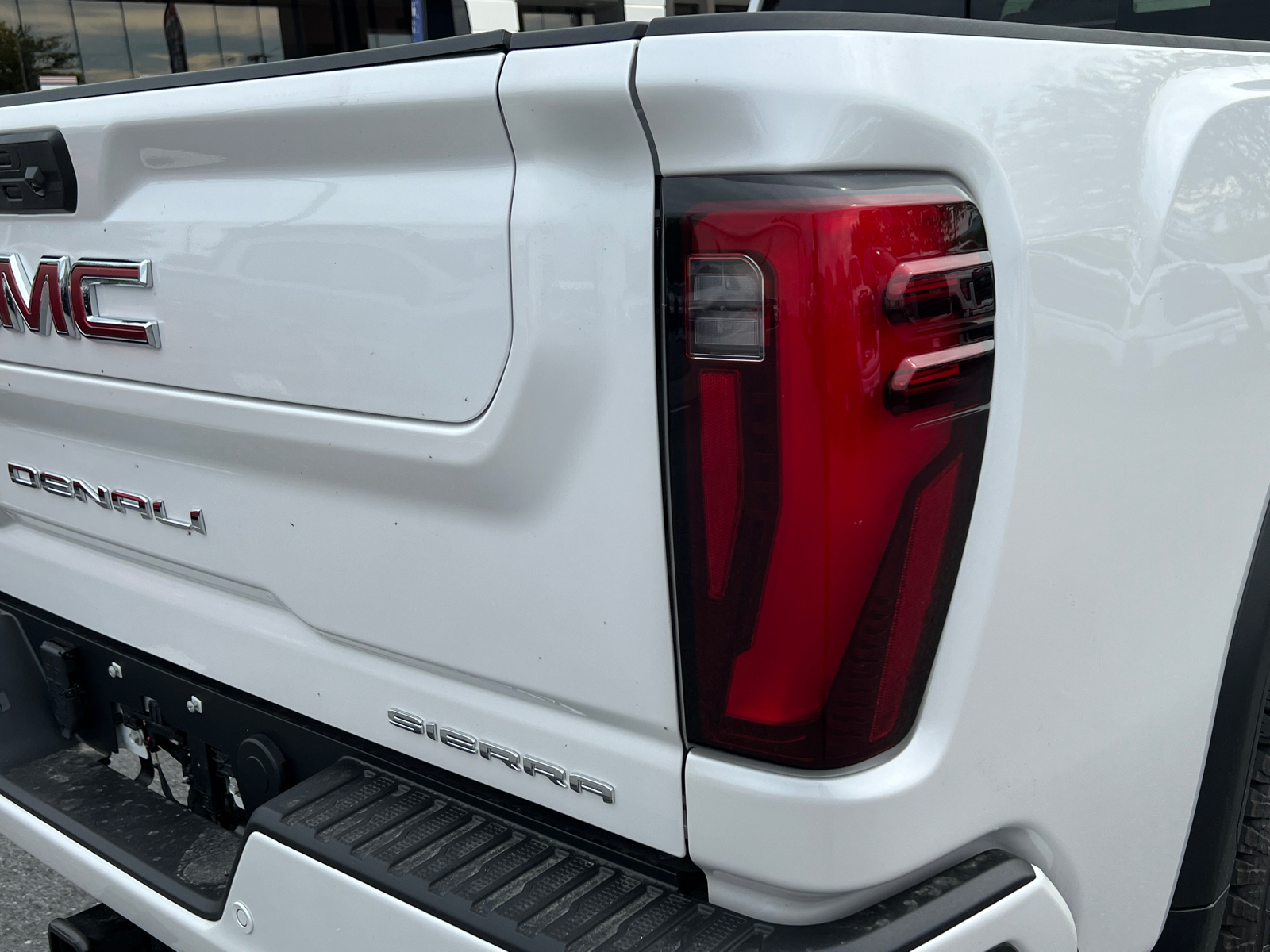 2024 GMC Sierra 2500HD Denali 6