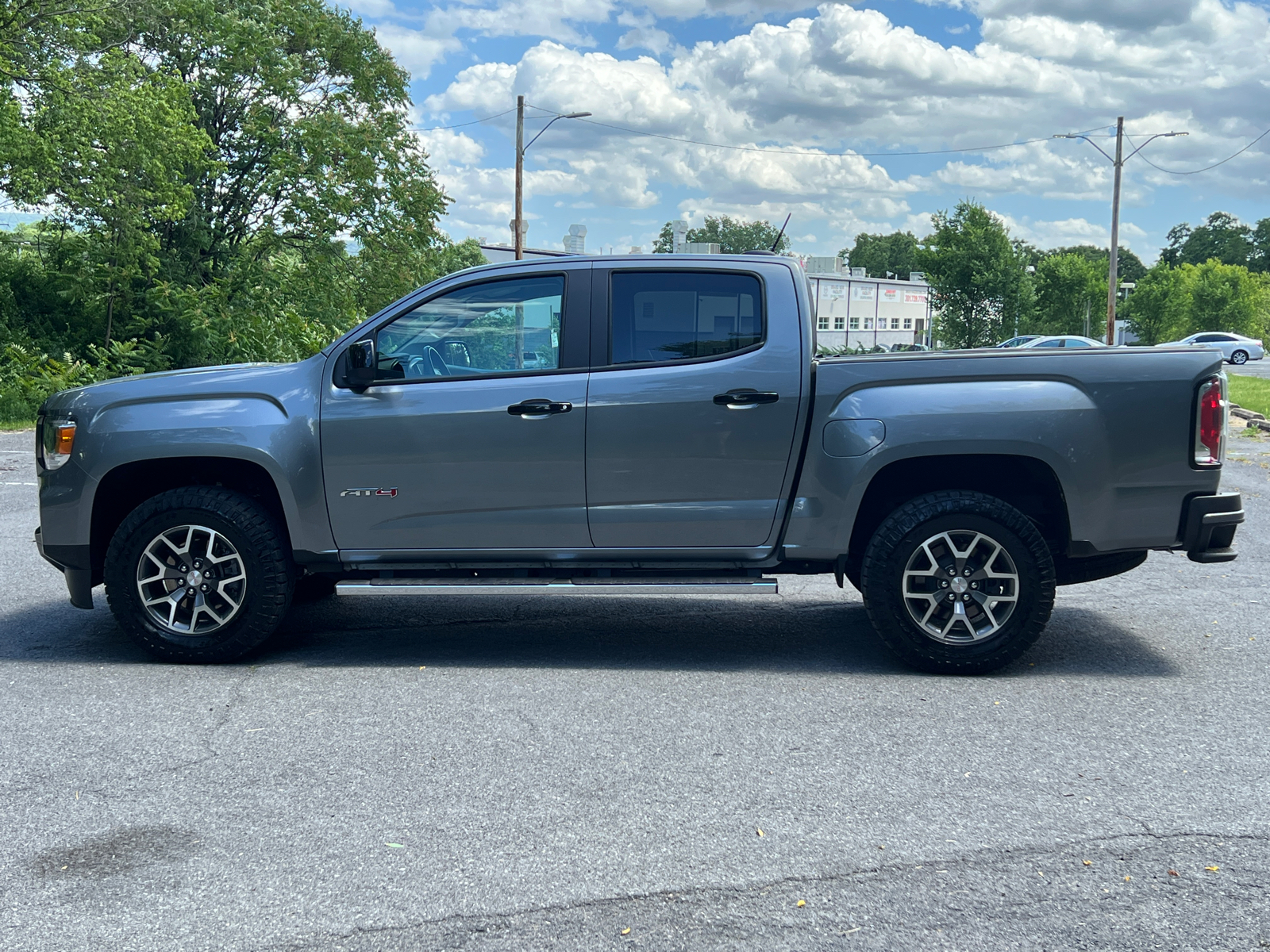 2022 GMC Canyon AT4 w/Leather 3