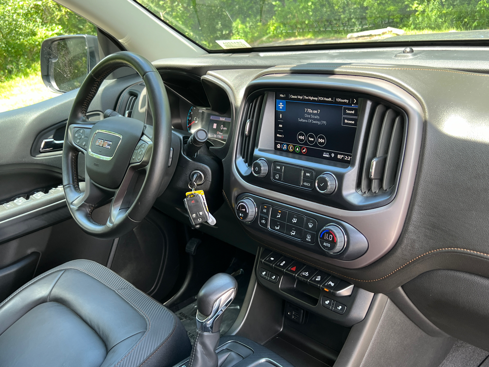 2022 GMC Canyon AT4 w/Leather 10