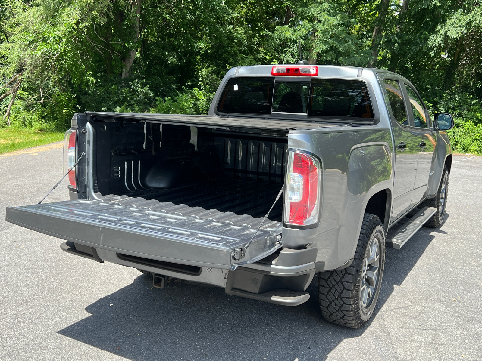 2022 GMC Canyon AT4 w/Leather 14