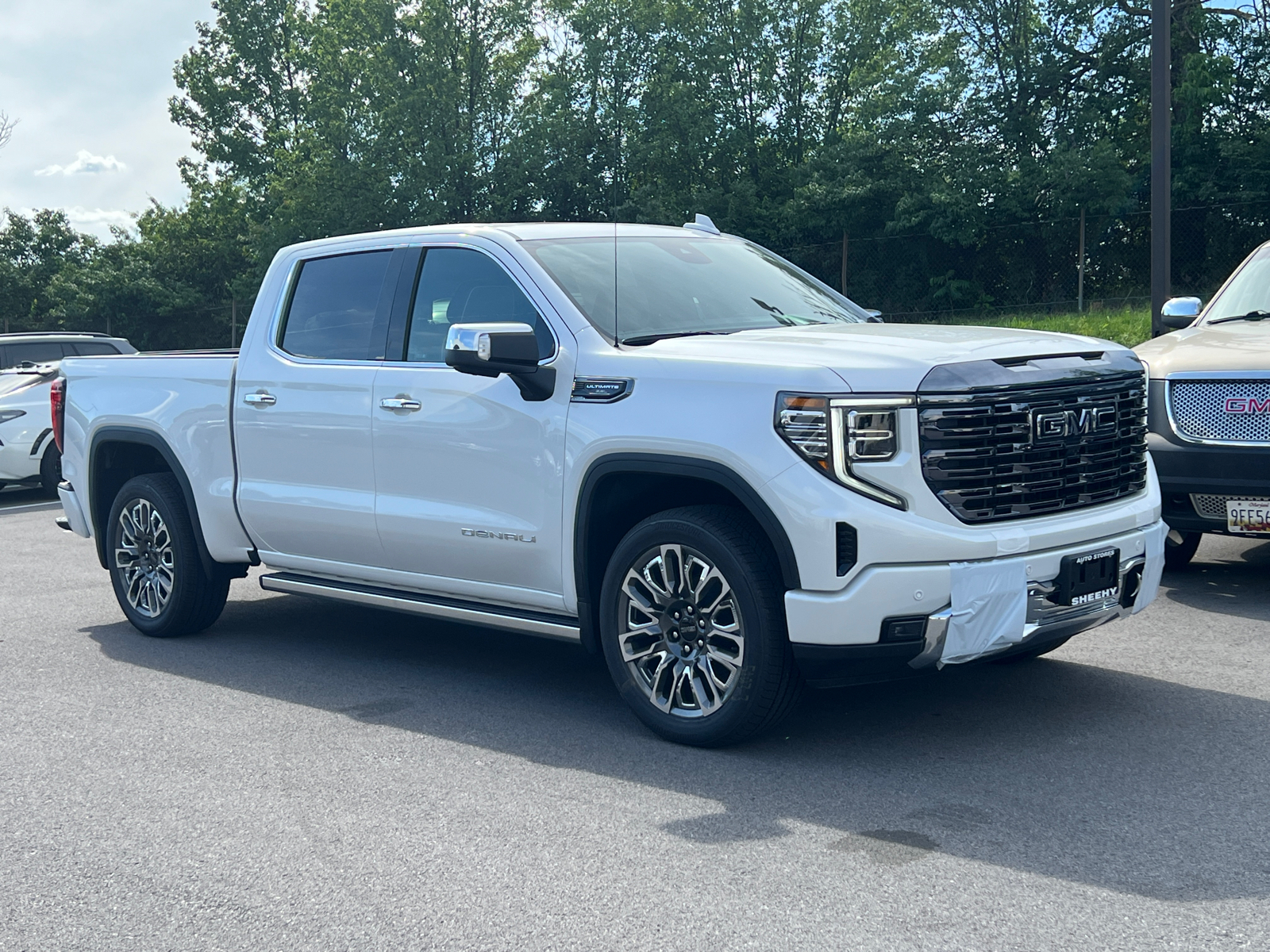 2024 GMC Sierra 1500 Denali Ultimate 1