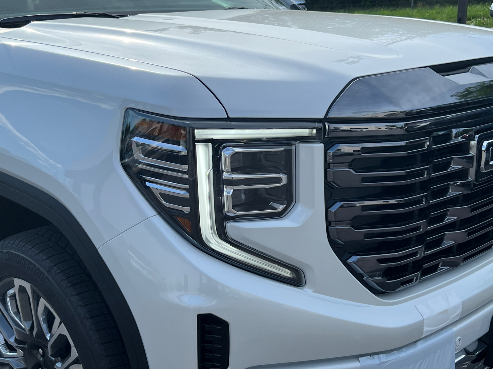 2024 GMC Sierra 1500 Denali Ultimate 2