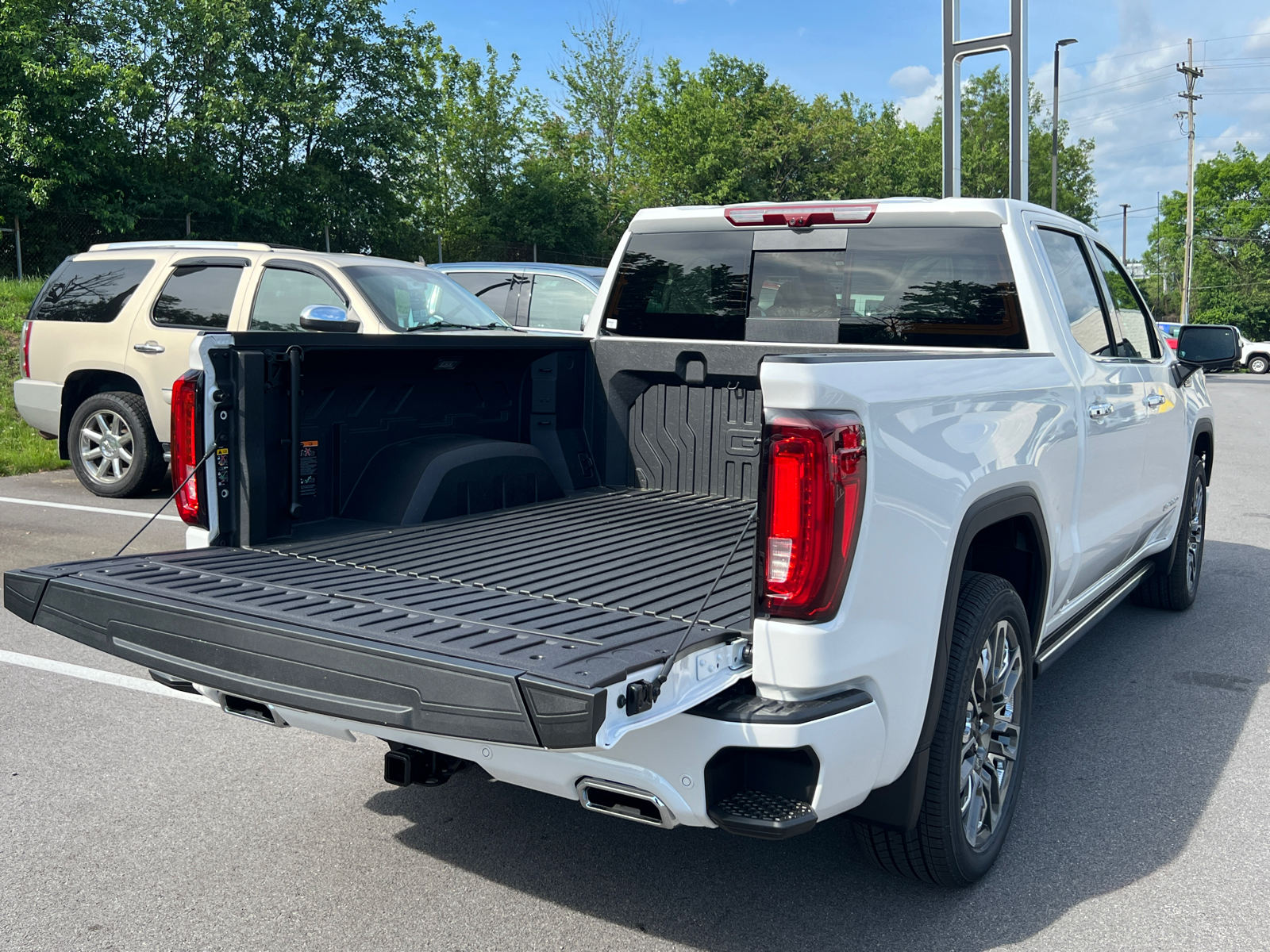 2024 GMC Sierra 1500 Denali Ultimate 12