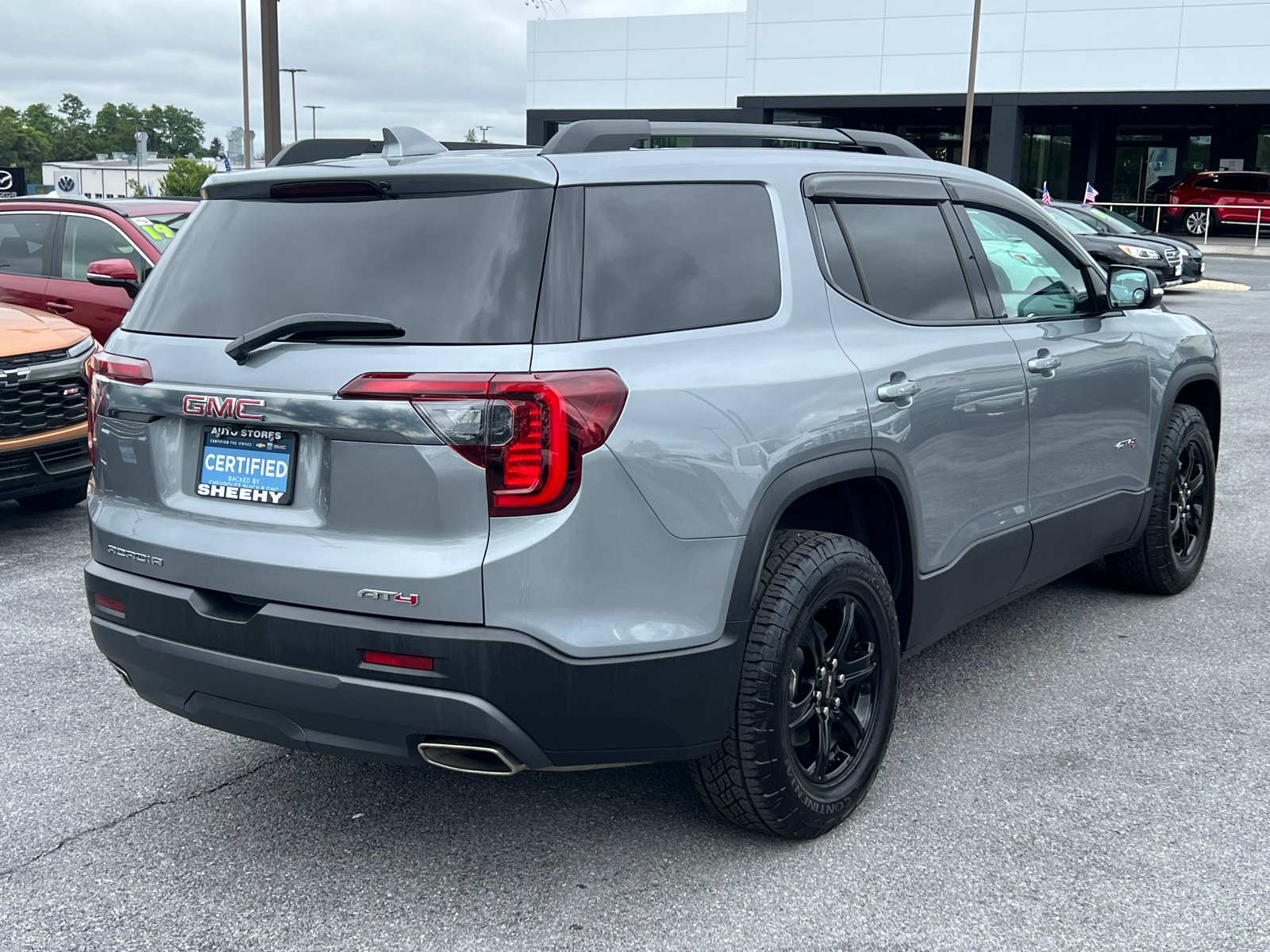 2023 GMC Acadia AT4 5