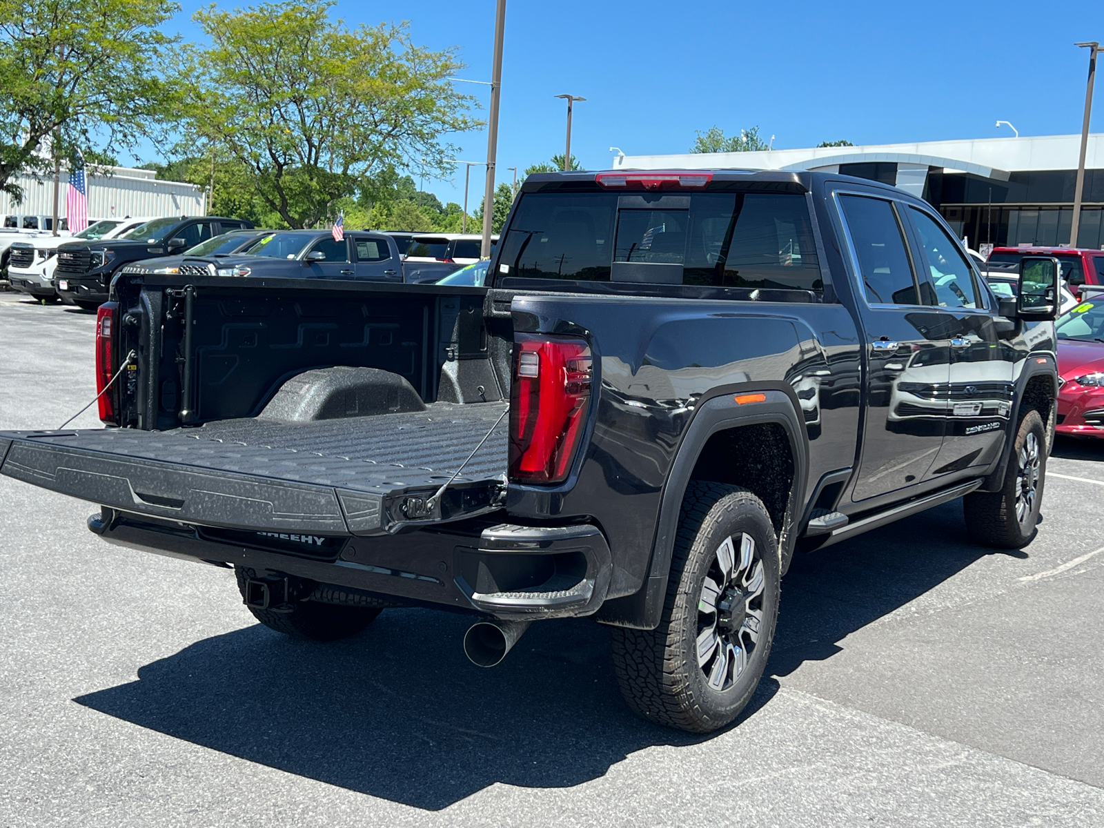 2024 GMC Sierra 2500HD Denali 13