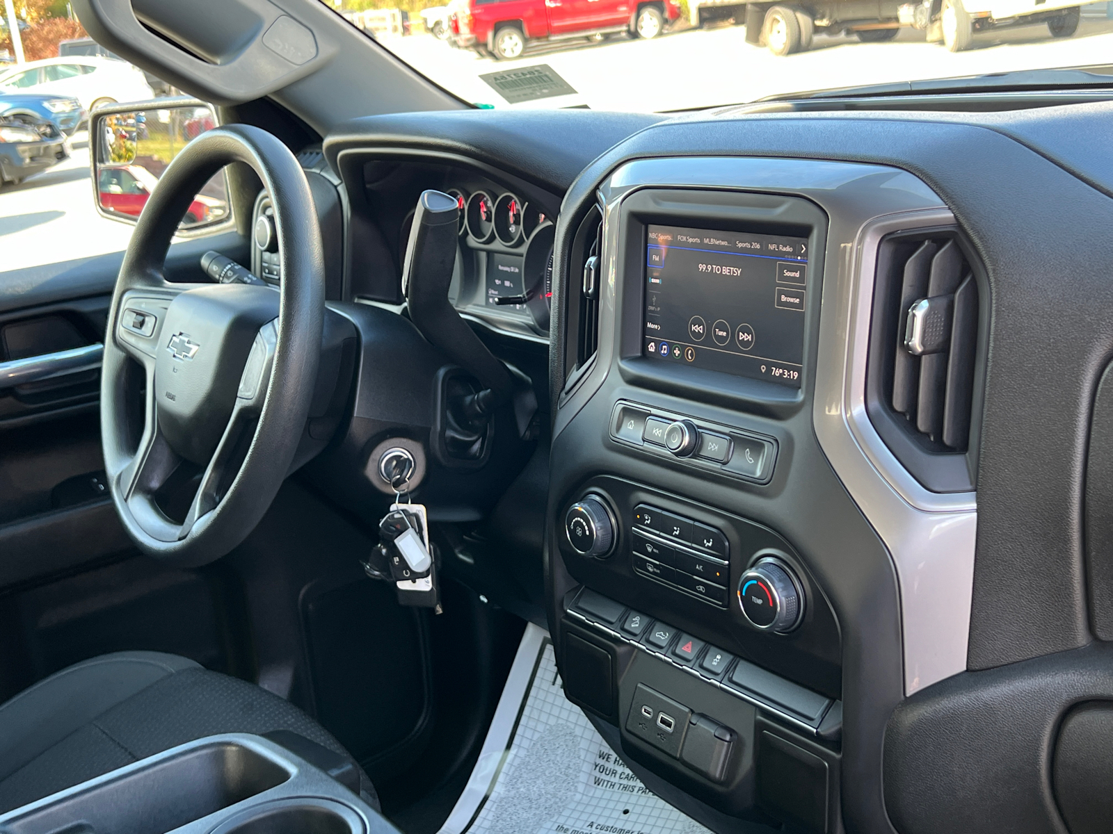 2021 Chevrolet Silverado 1500 Custom Trail Boss 10