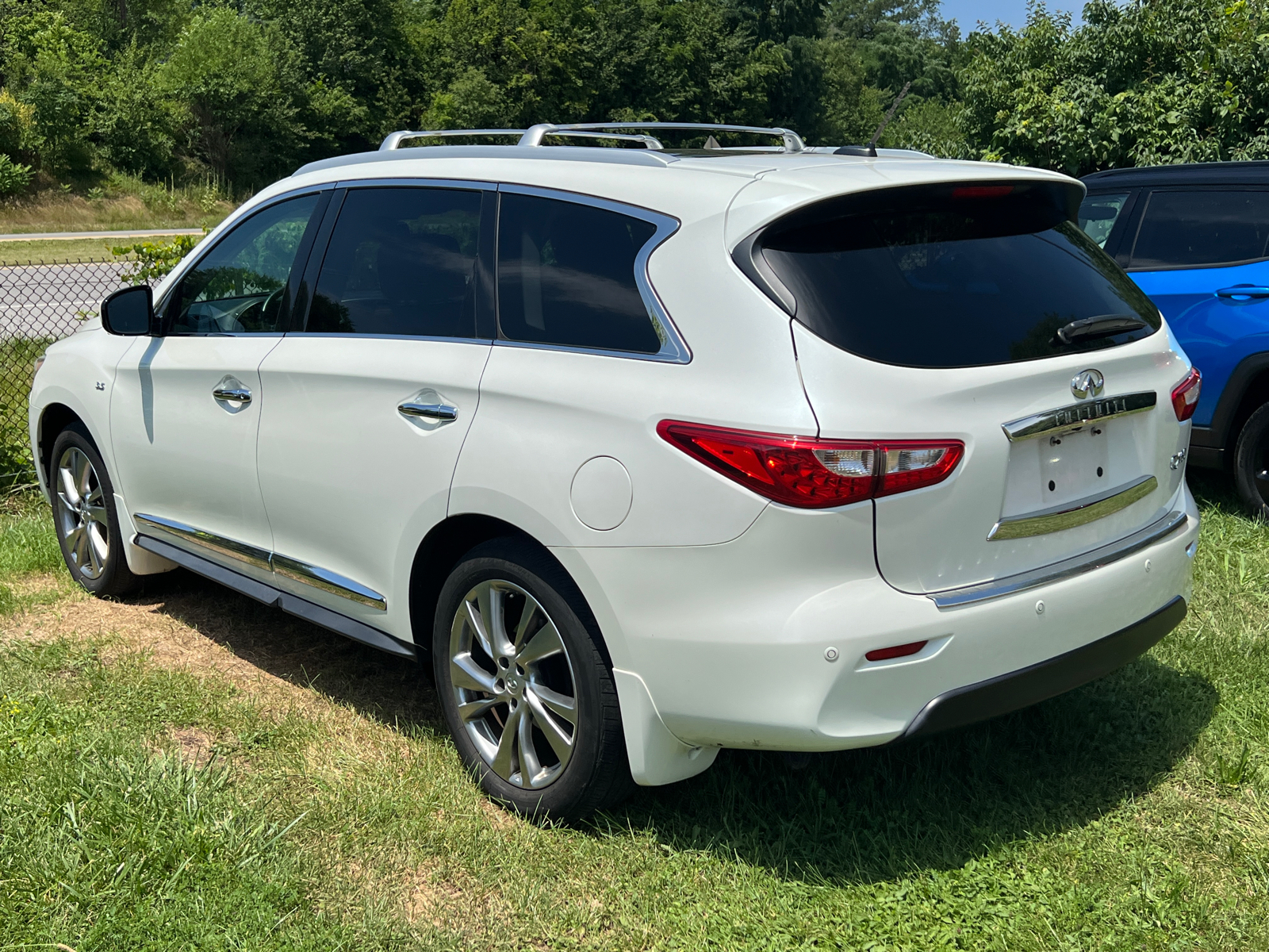 2015 INFINITI QX60 Base 3