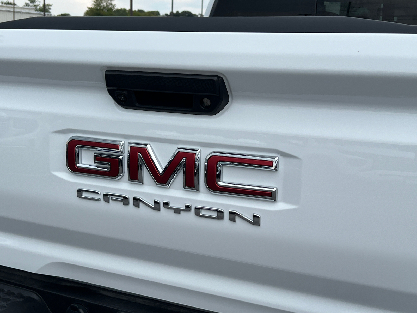 2024 GMC Canyon AT4X 13