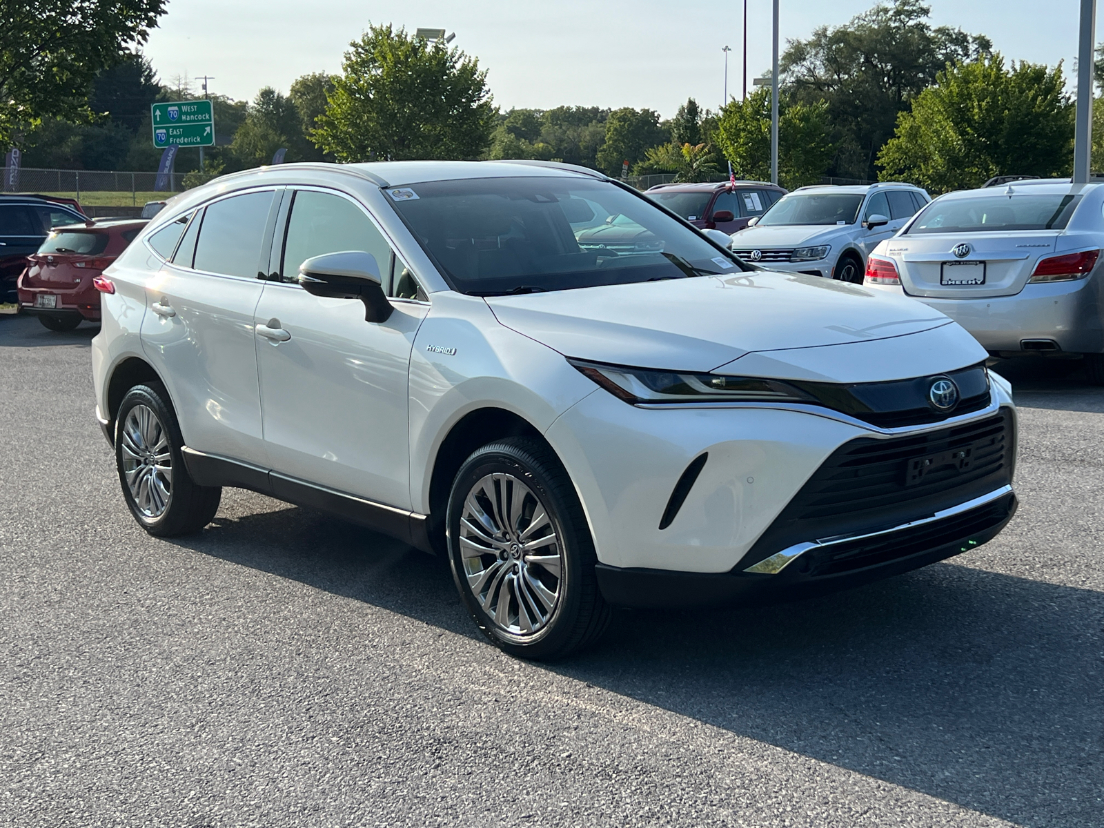 2021 Toyota Venza XLE 1