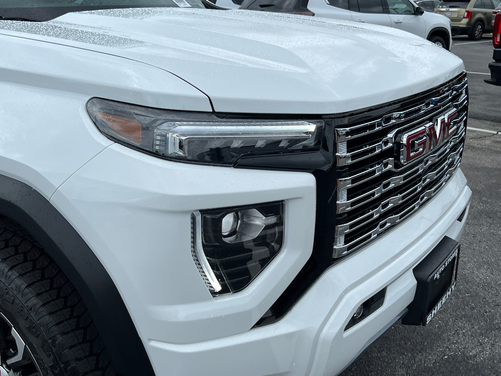 2024 GMC Canyon Denali 2