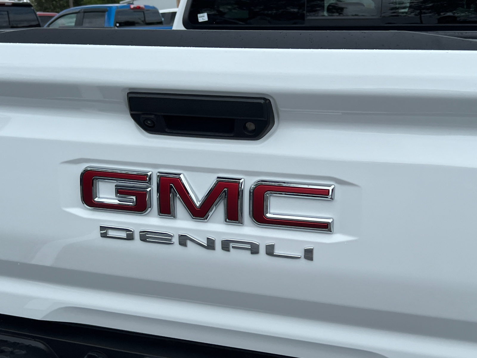 2024 GMC Canyon Denali 14