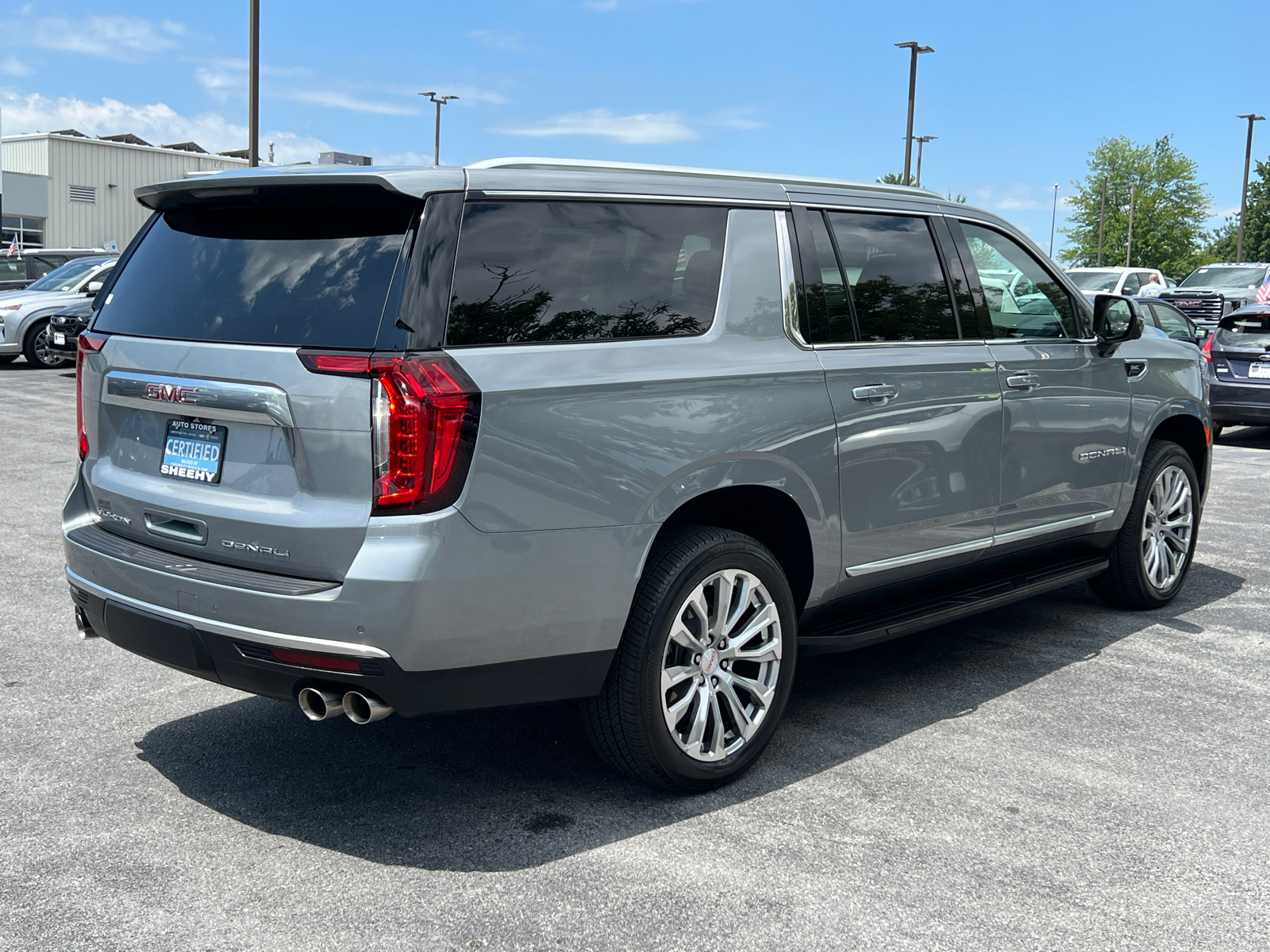 2024 GMC Yukon XL Denali 5