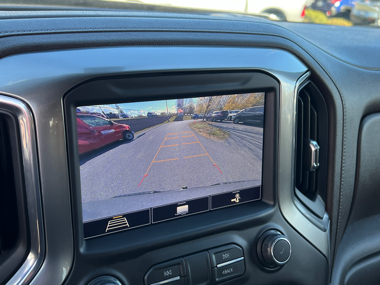 2020 Chevrolet Silverado 1500 LT Trail Boss 29