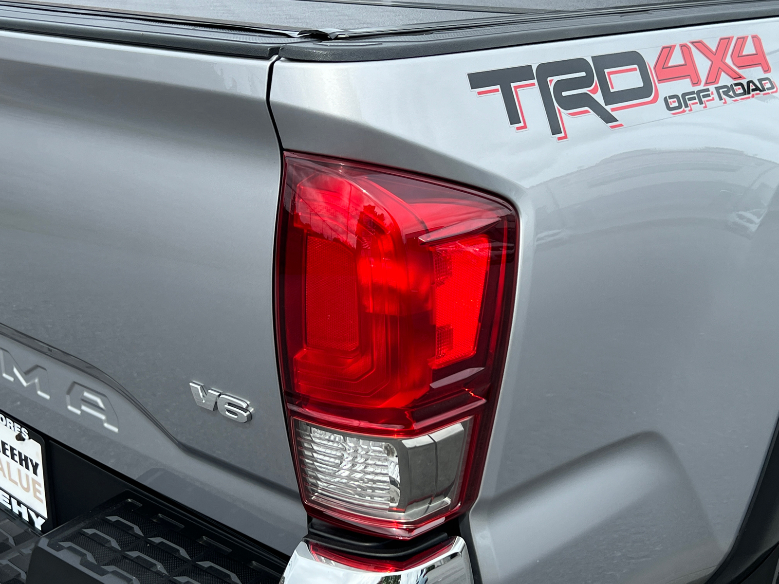 2016 Toyota Tacoma TRD Off-Road 6