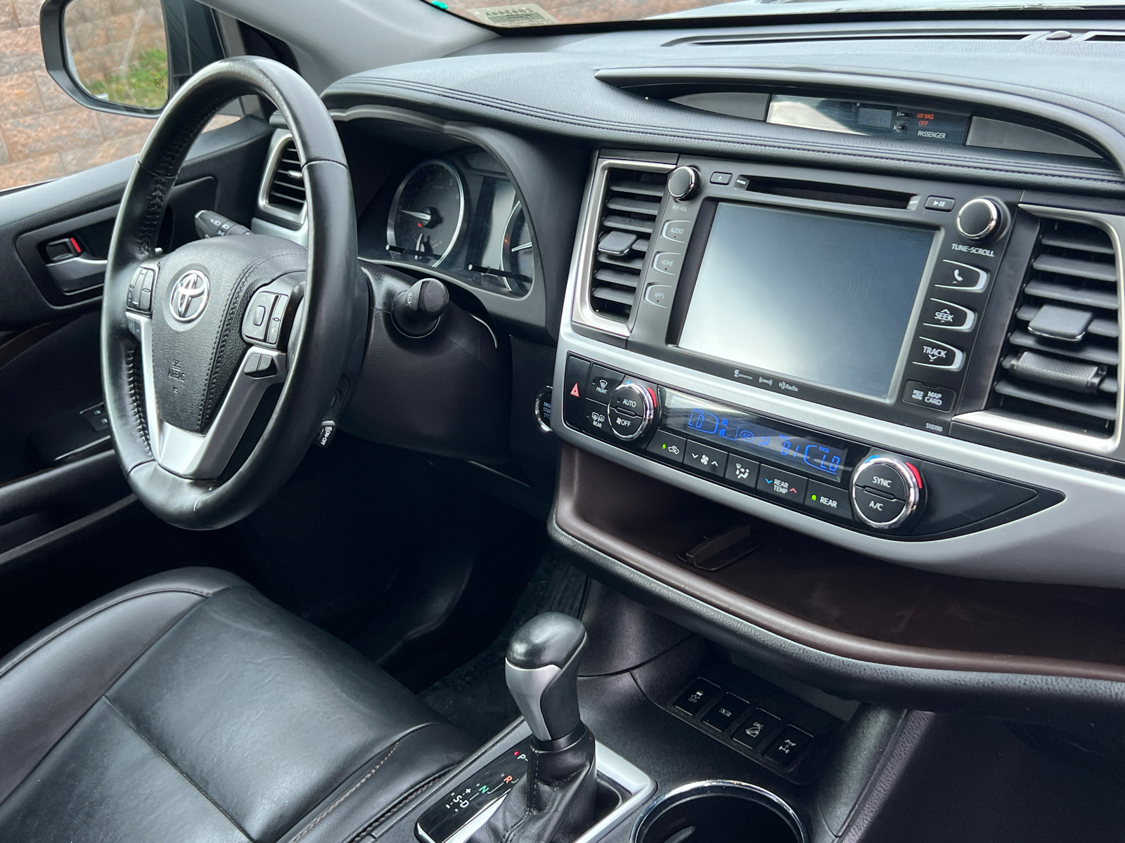 2019 Toyota Highlander XLE 10