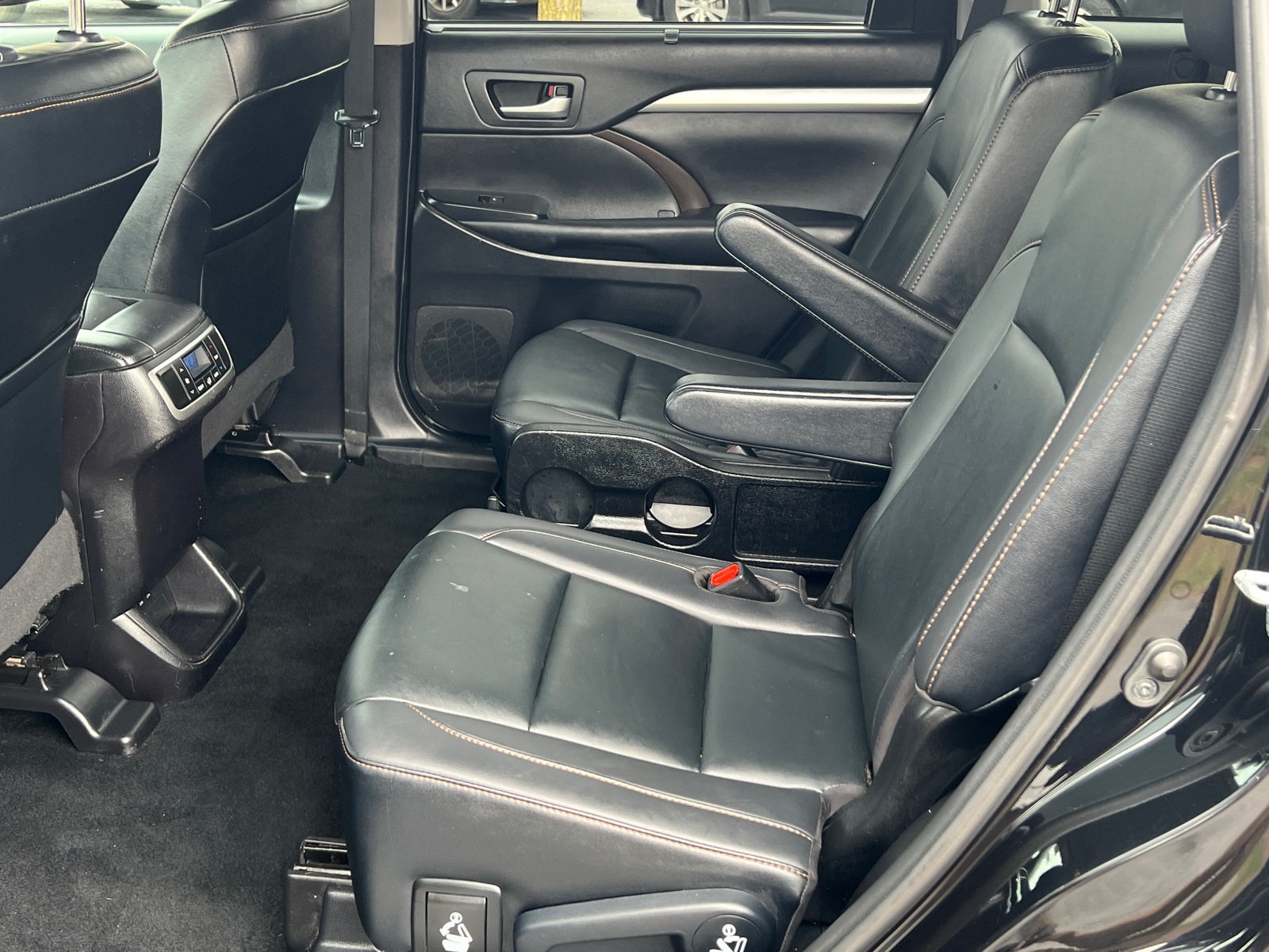 2019 Toyota Highlander XLE 17