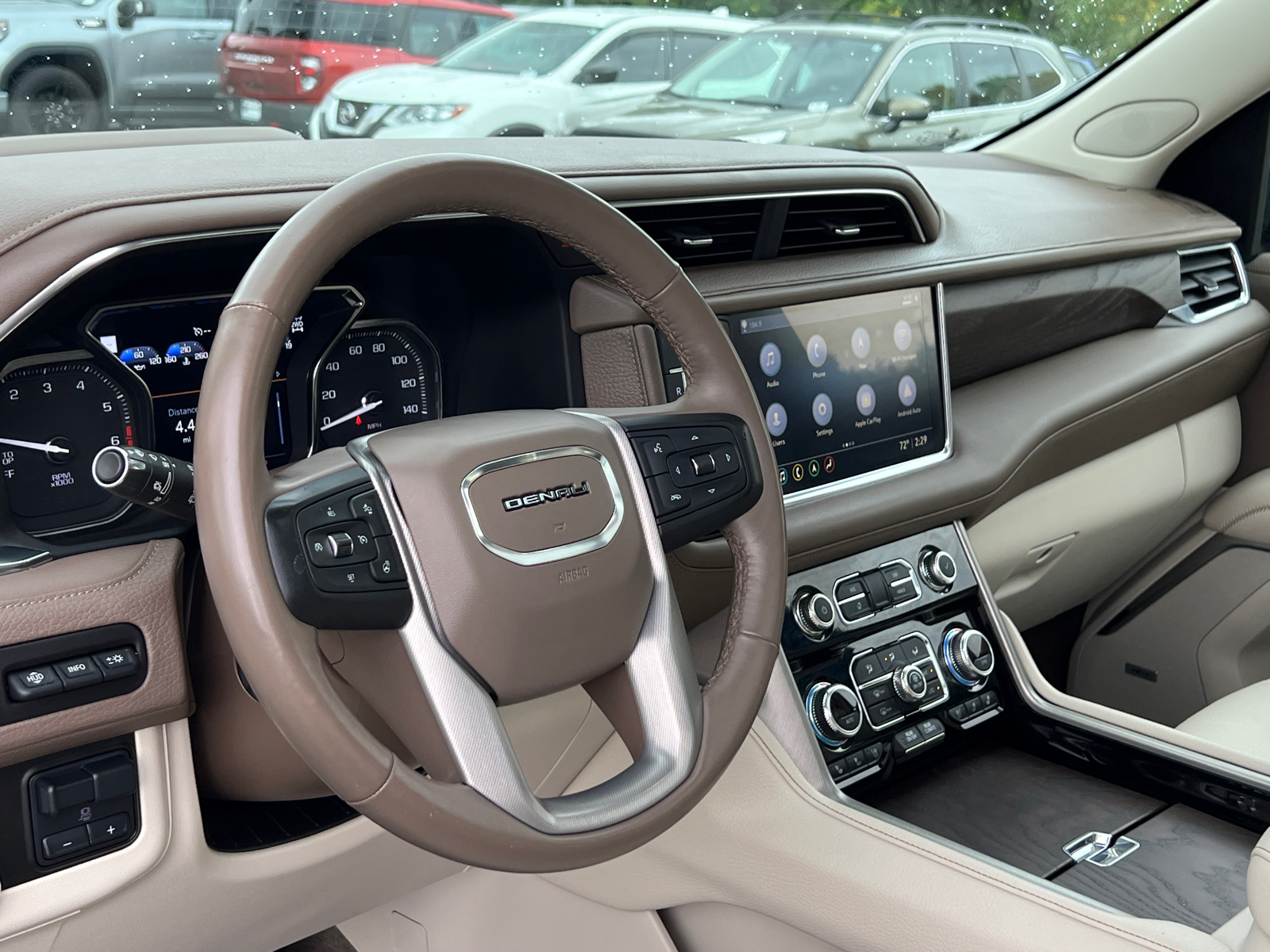 2021 GMC Yukon XL Denali 25