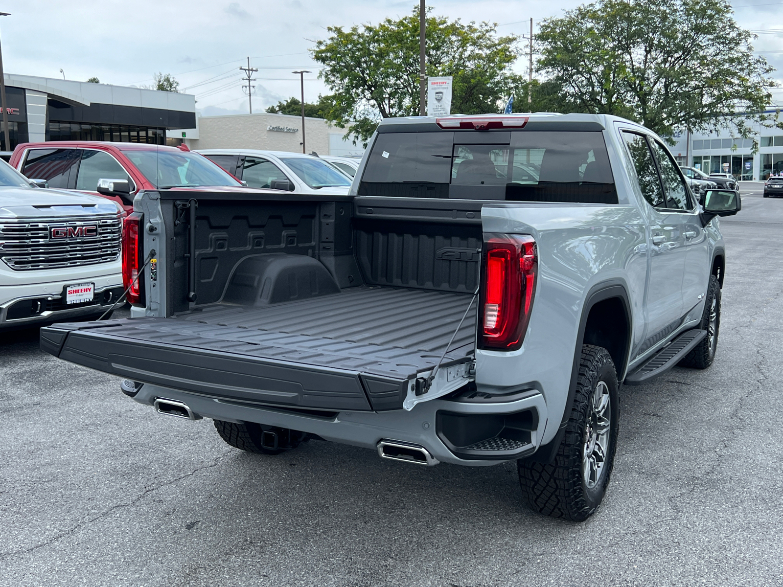 2024 GMC Sierra 1500 AT4 12