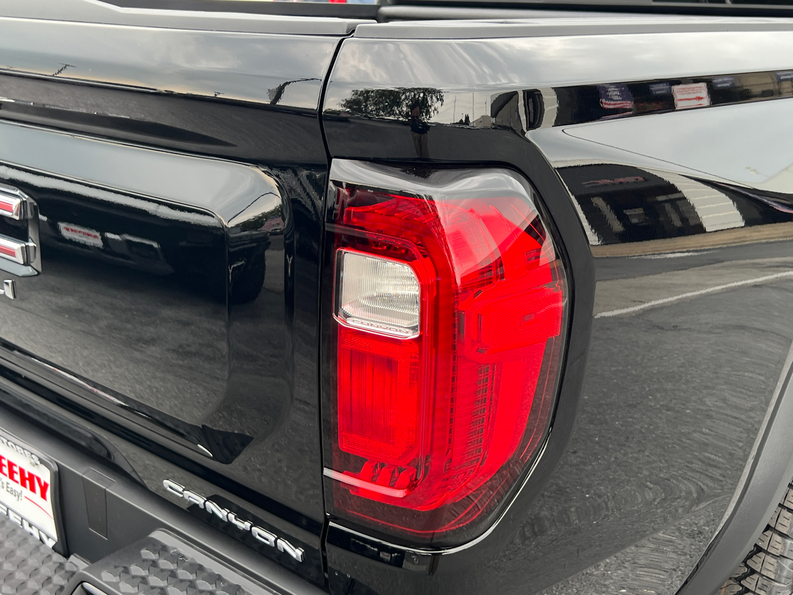 2024 GMC Canyon Denali 6