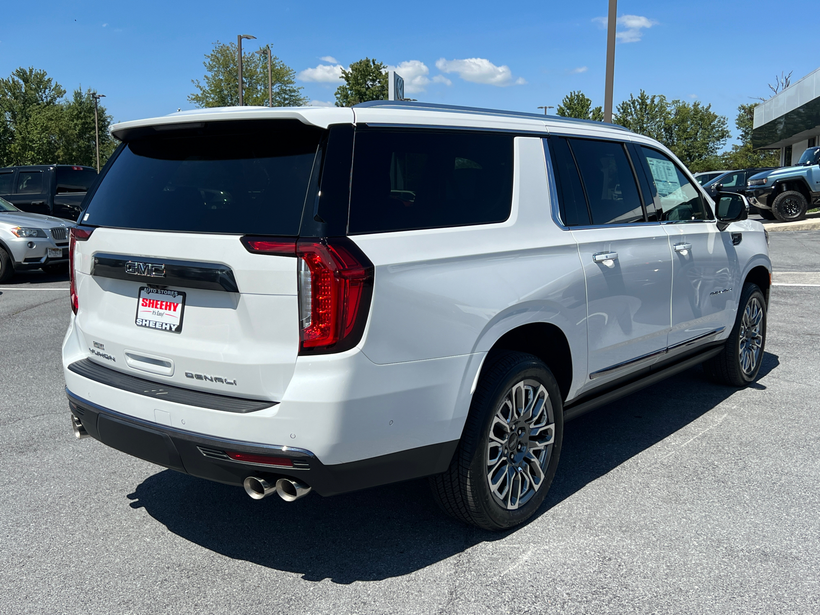 2024 GMC Yukon XL Denali Ultimate 5