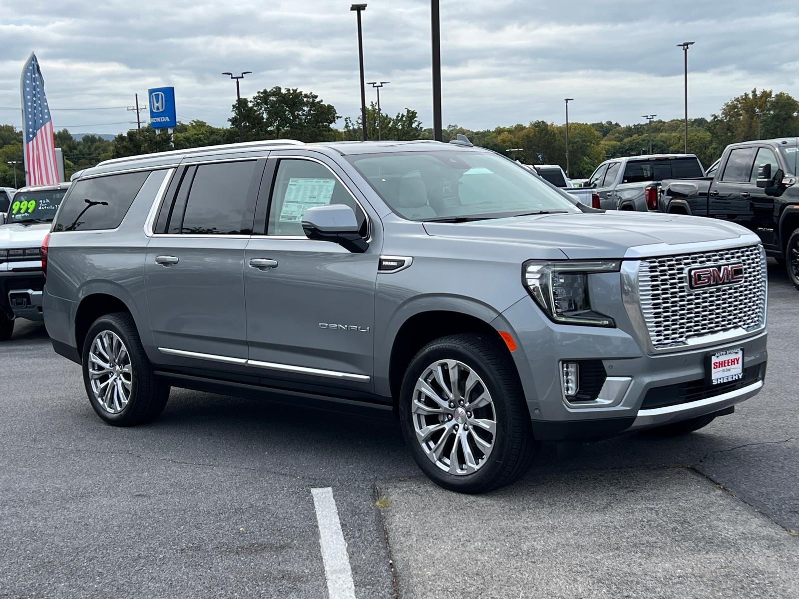 2024 GMC Yukon XL Denali 1