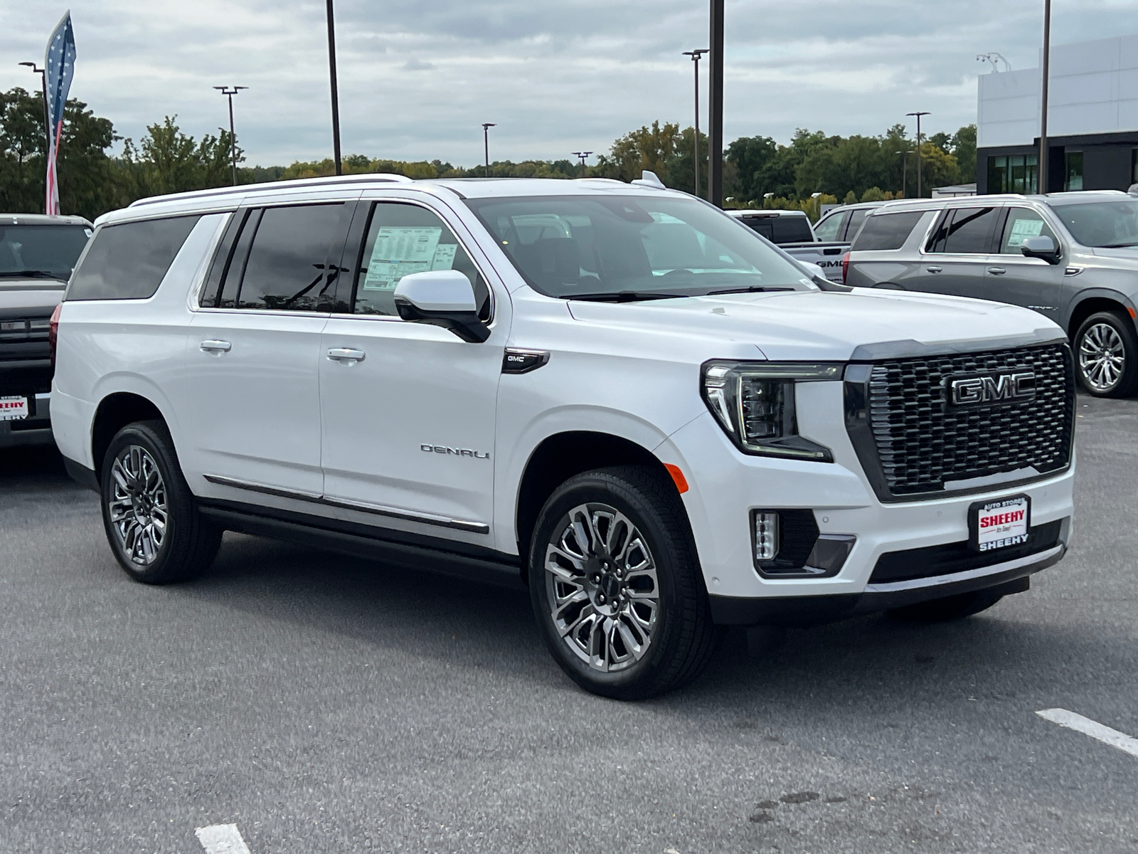 2024 GMC Yukon XL Denali Ultimate 1