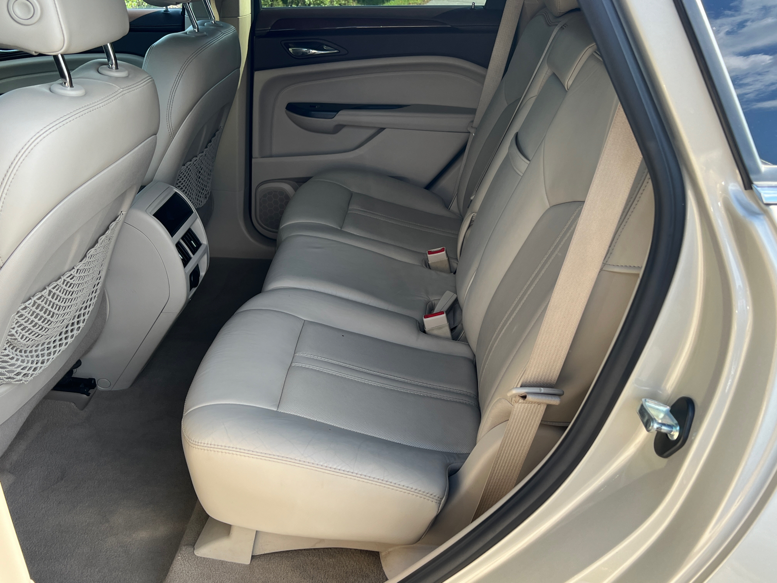 2015 Cadillac SRX Luxury 16