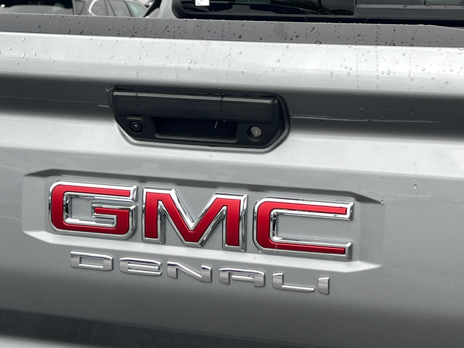 2024 GMC Canyon Denali 11