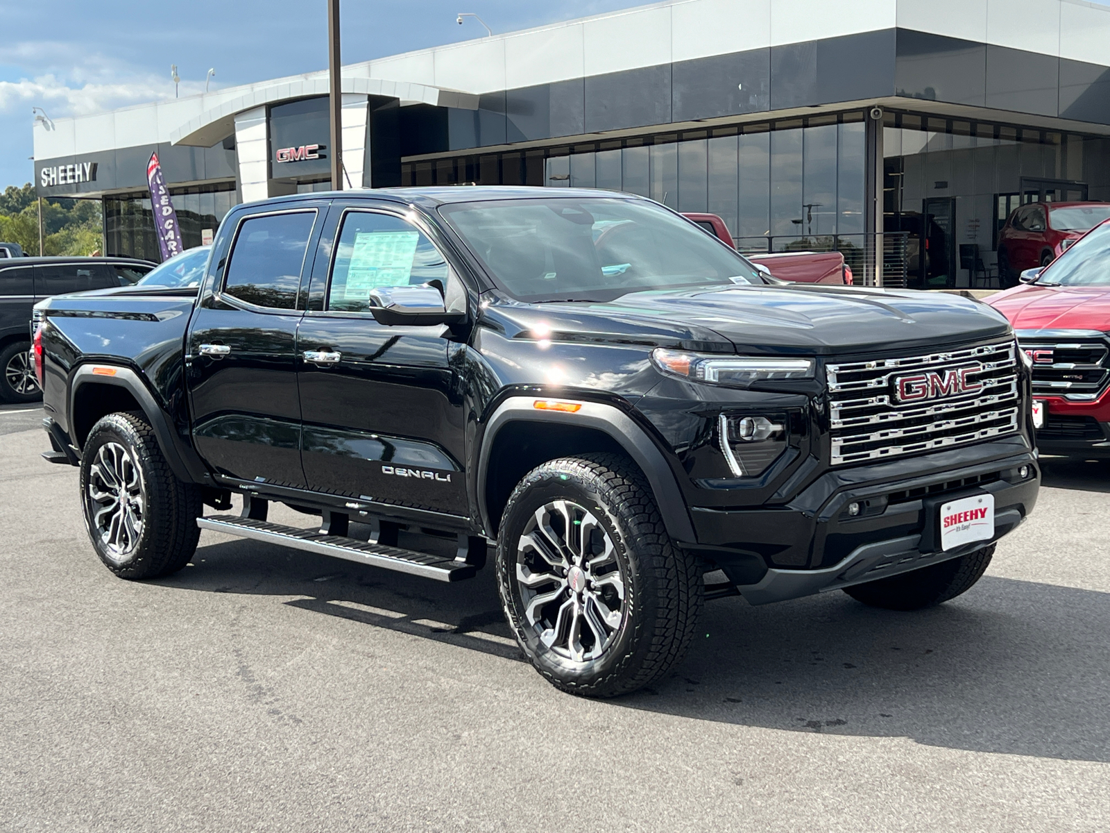 2024 GMC Canyon Denali 1