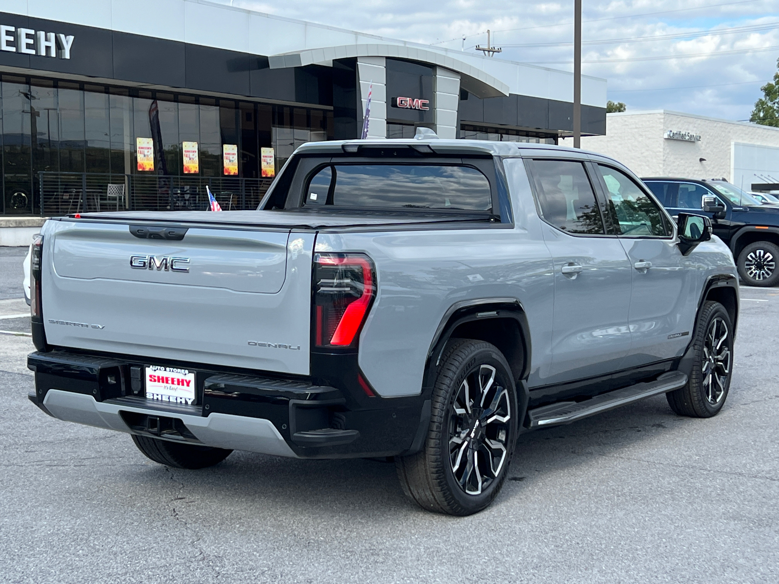 2024 GMC Sierra EV Denali Edition 1 3