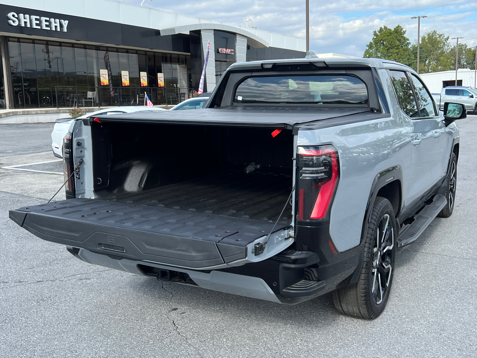 2024 GMC Sierra EV Denali Edition 1 10