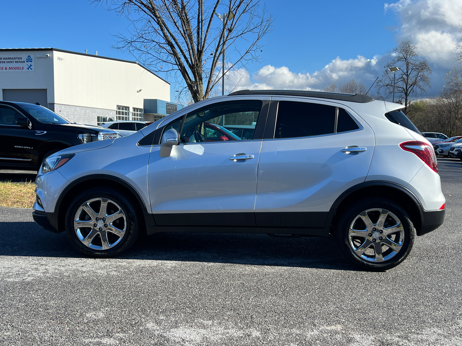 2019 Buick Encore Essence 3