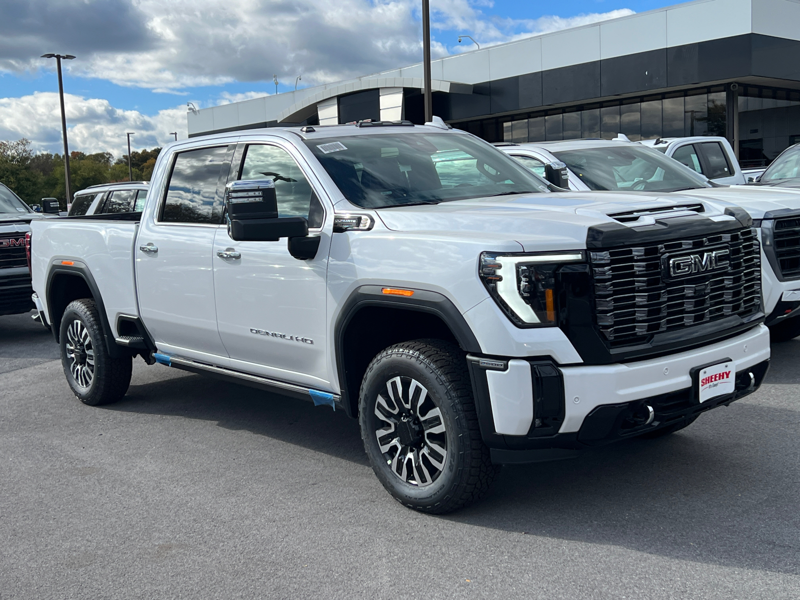 2025 GMC Sierra 2500HD Denali Ultimate 1