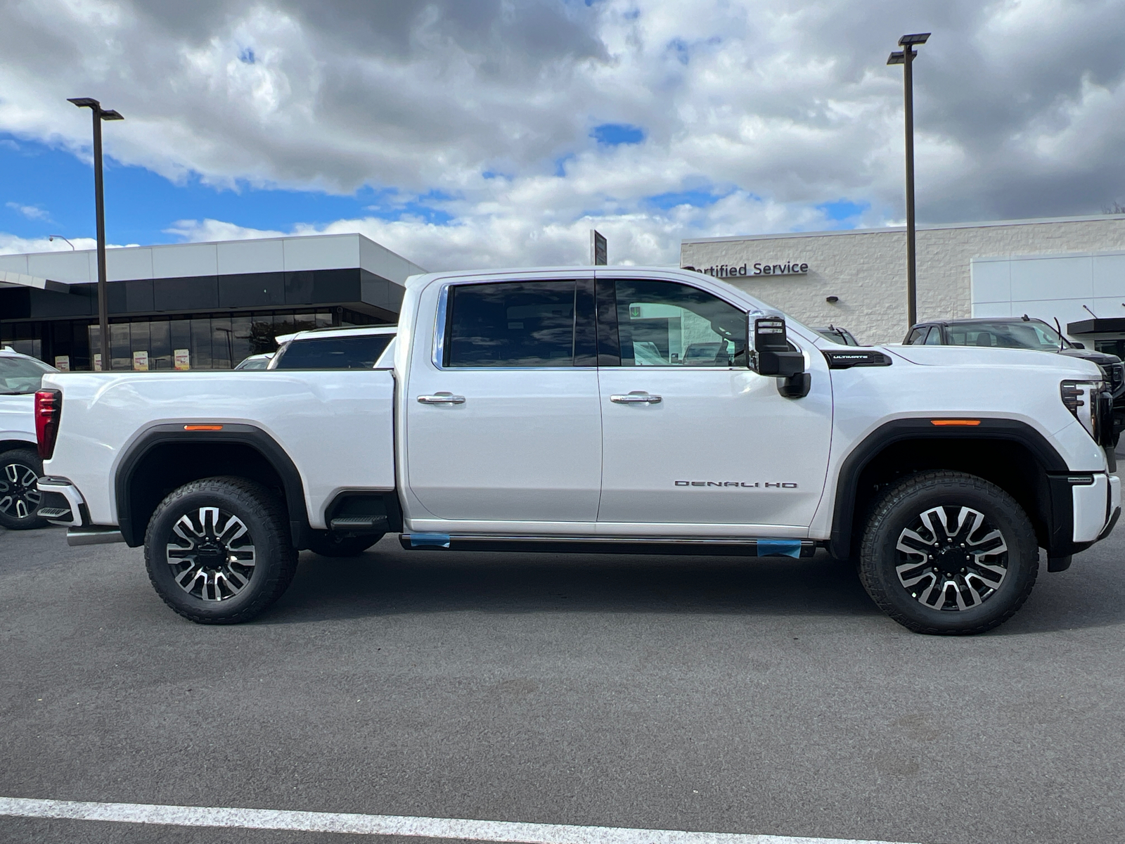 2025 GMC Sierra 2500HD Denali Ultimate 2