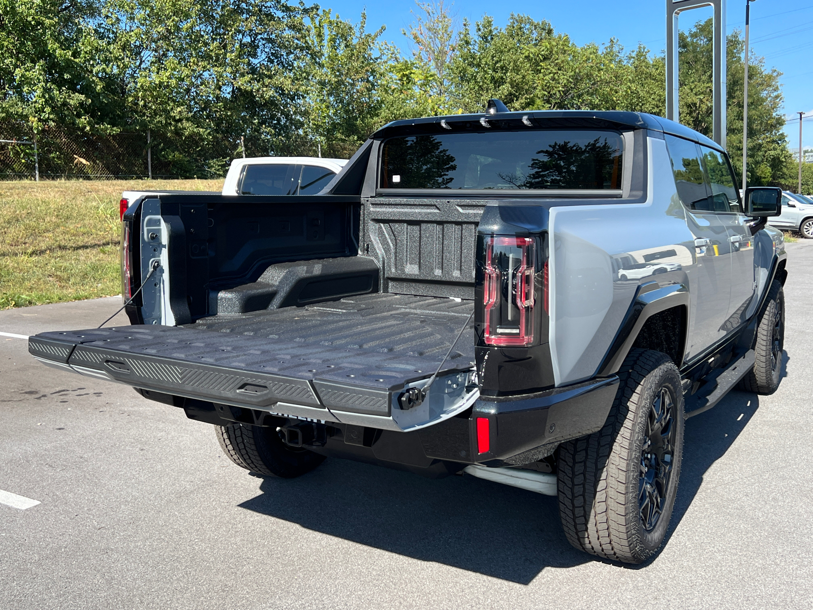 2025 GMC Hummer EV Pickup 2X 12