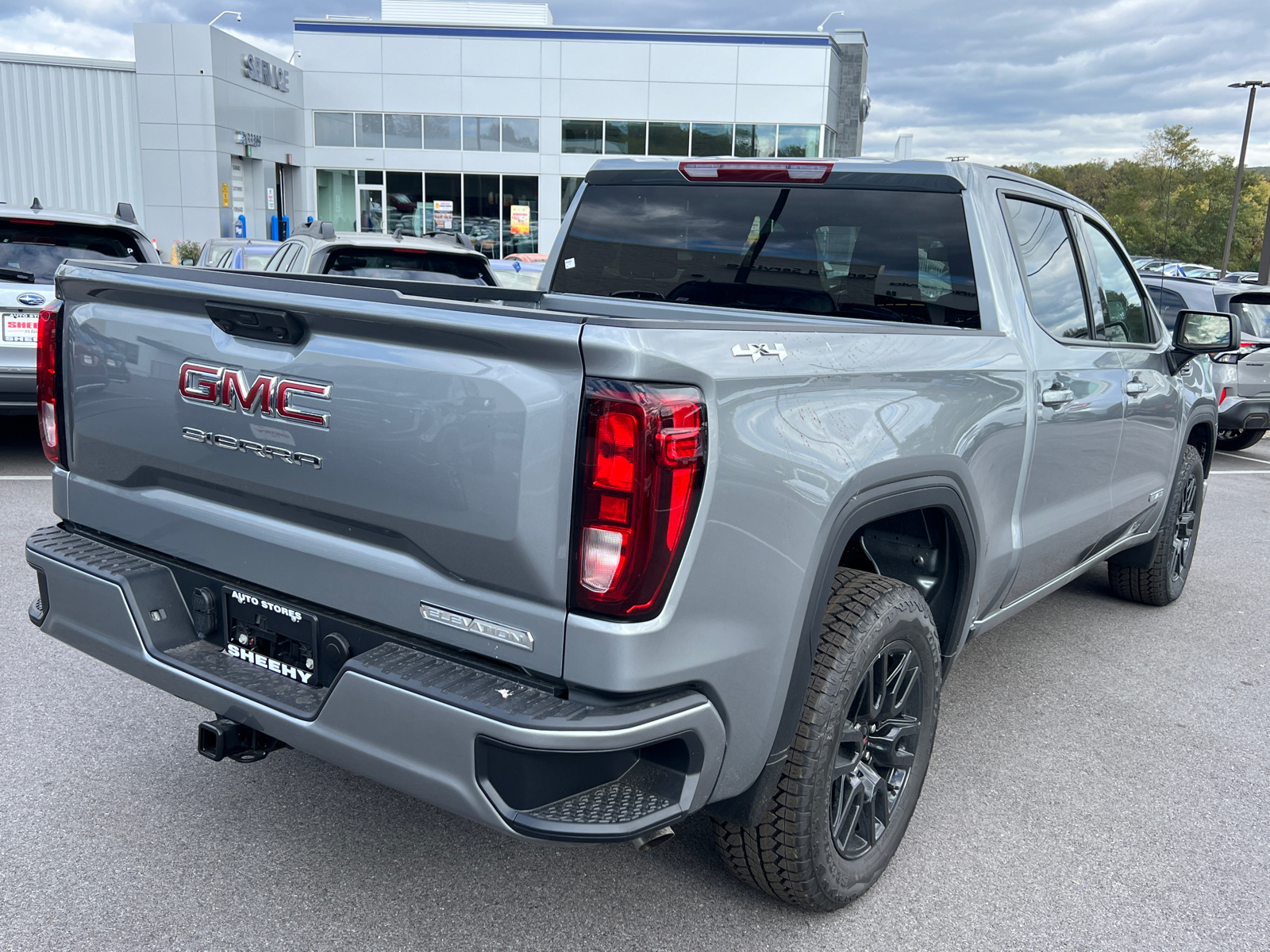 2025 GMC Sierra 1500 Elevation 3