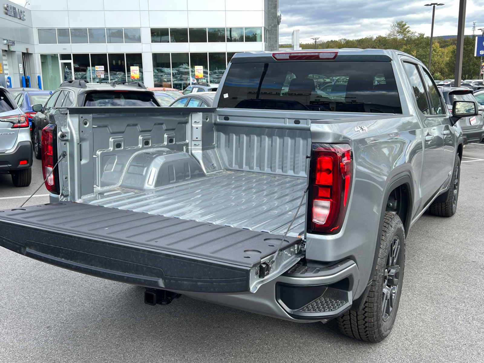 2025 GMC Sierra 1500 Elevation 9