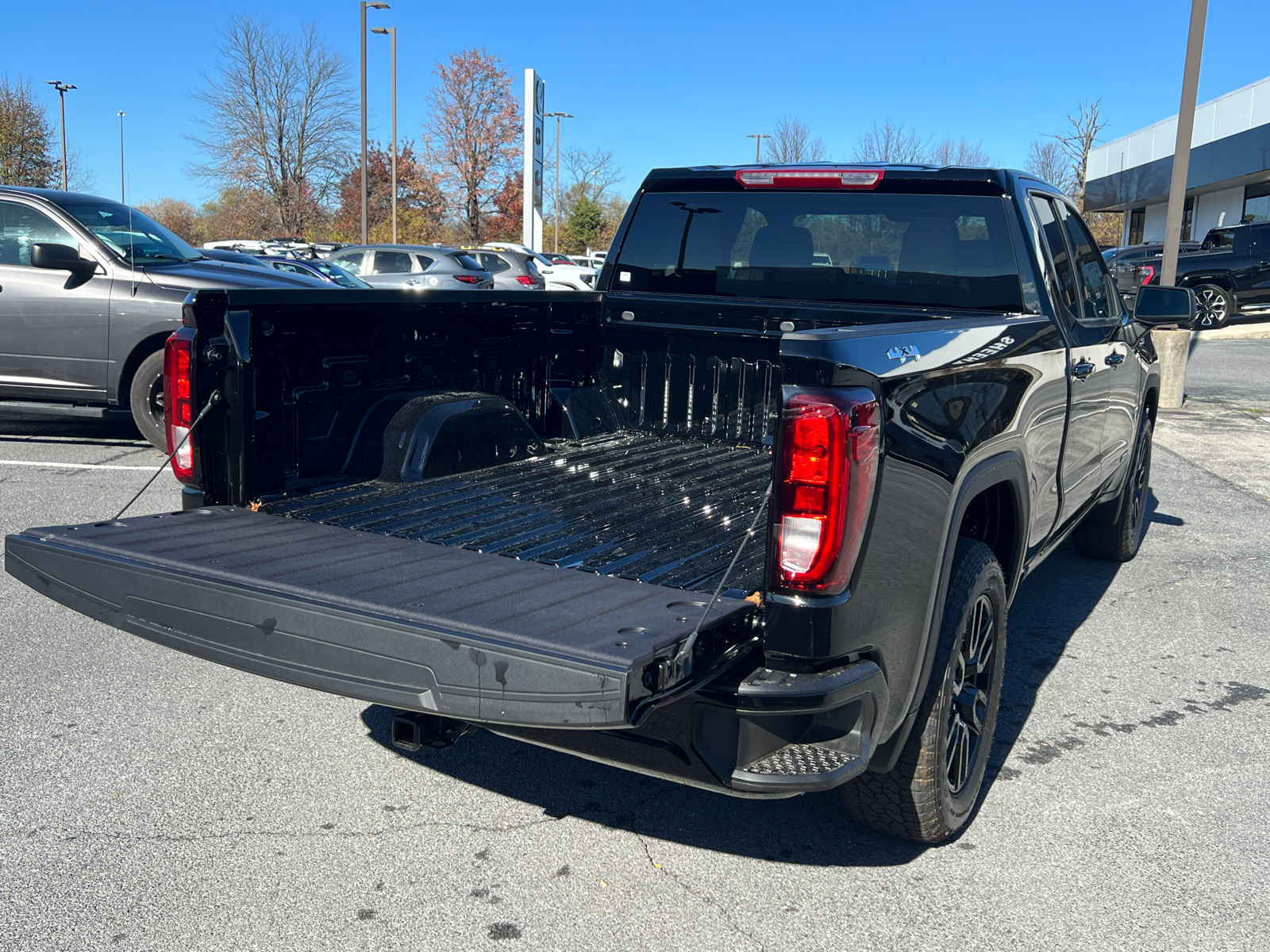 2025 GMC Sierra 1500 Elevation 9