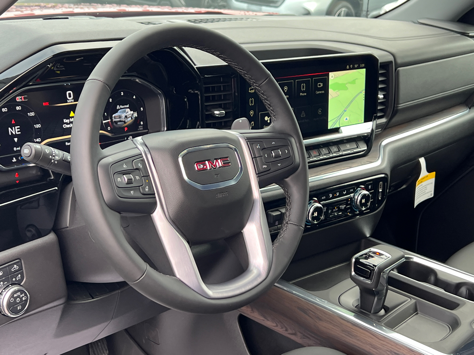 2025 GMC Sierra 1500 SLT 11