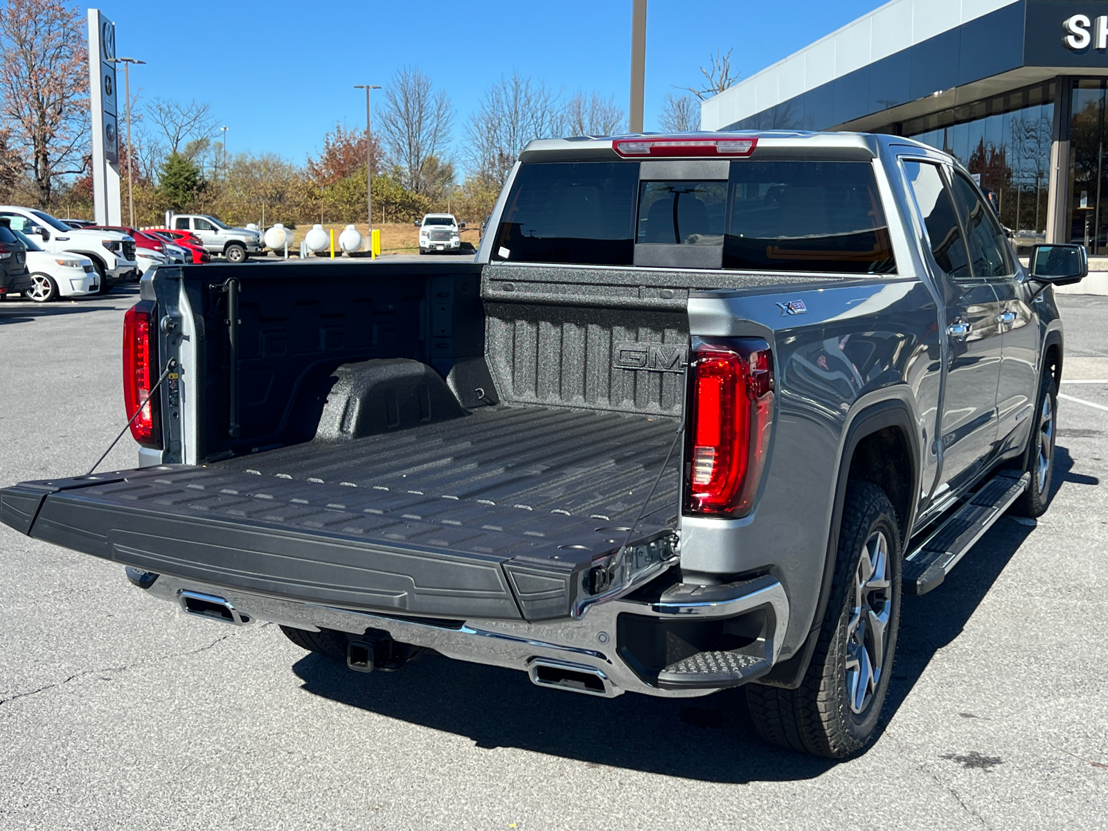 2025 GMC Sierra 1500 SLT 9