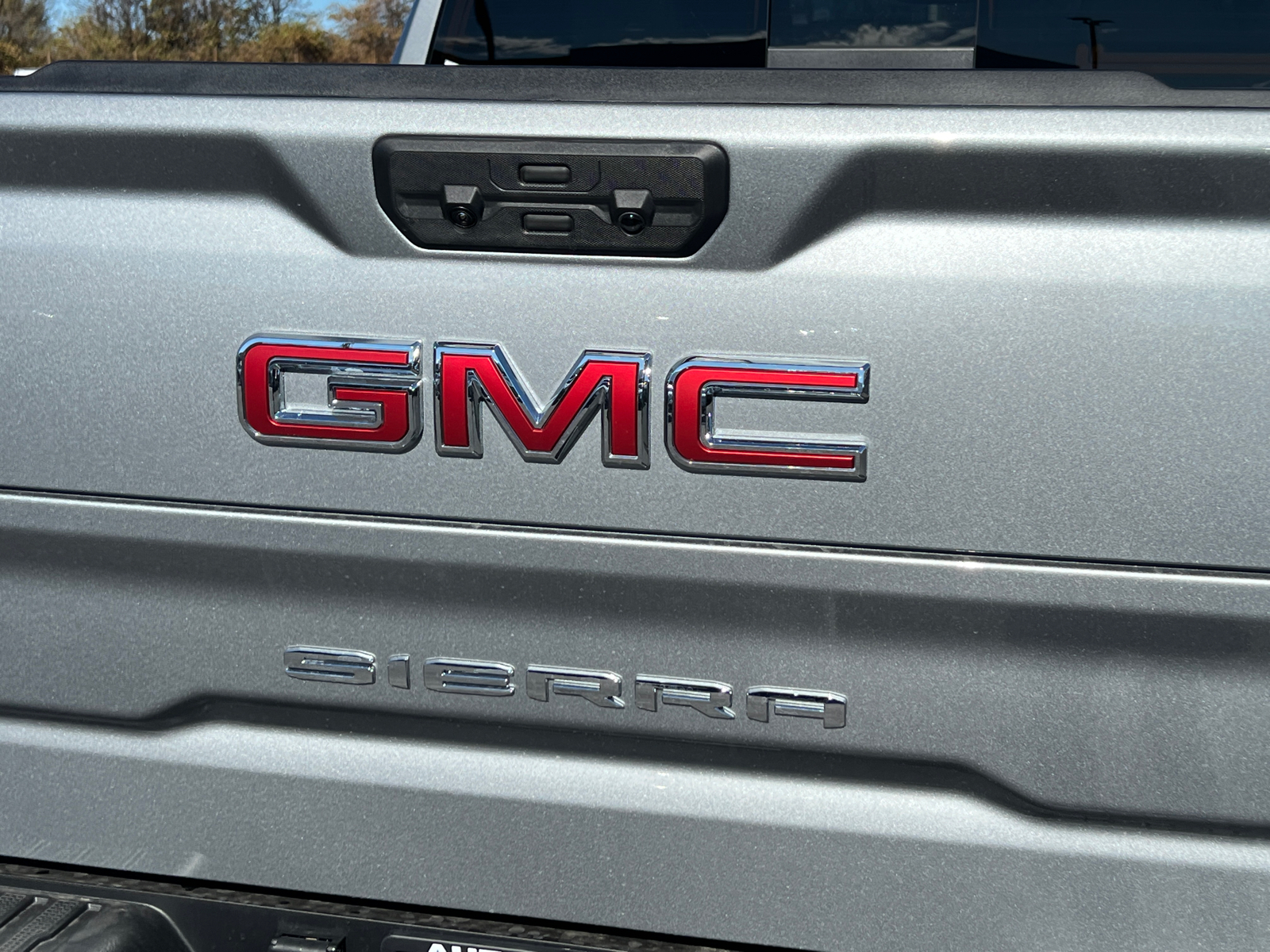 2025 GMC Sierra 1500 SLT 10