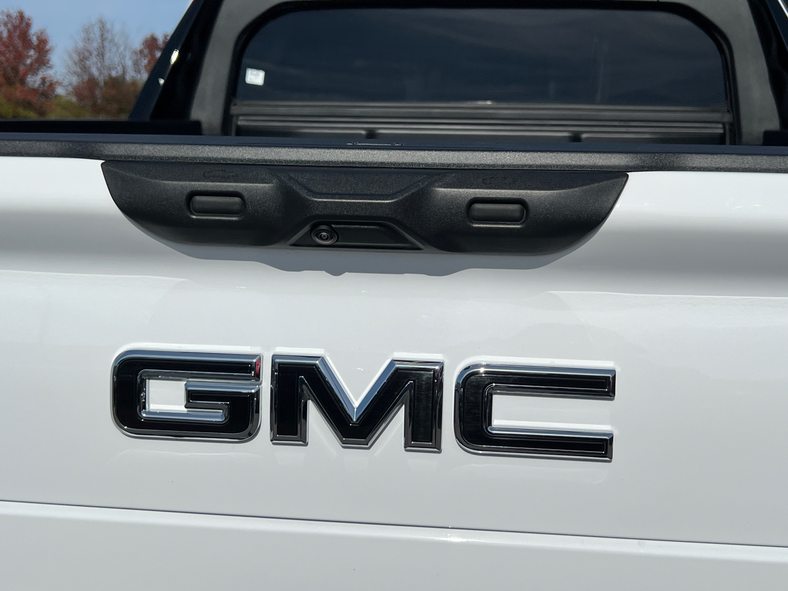 2025 GMC Sierra EV Denali 11