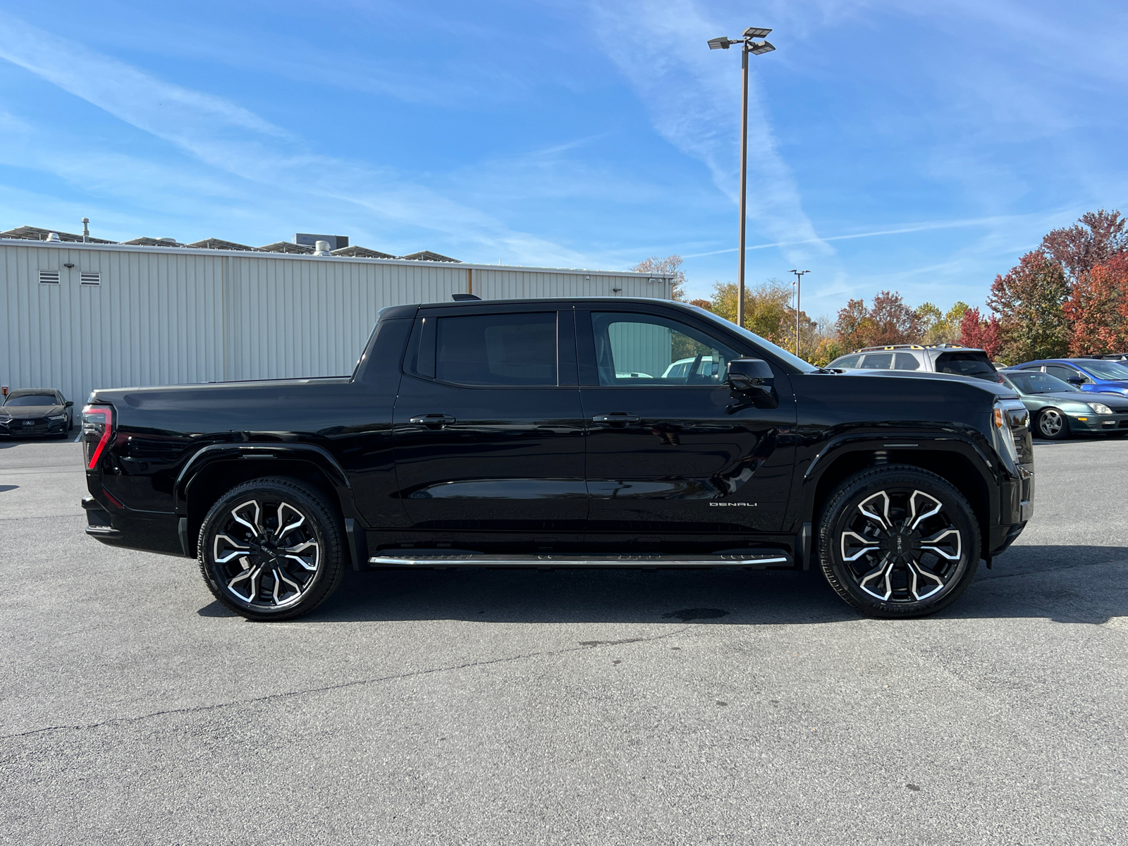 2025 GMC Sierra EV Denali 2