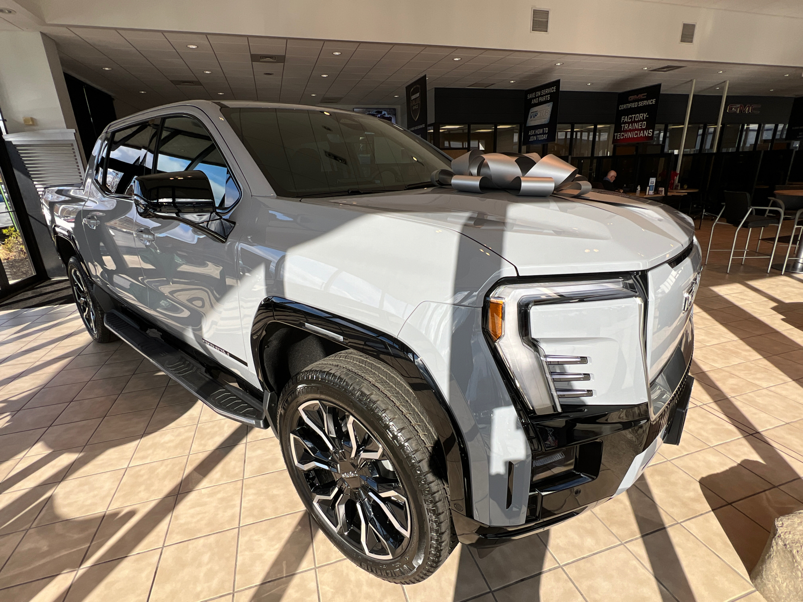 2025 GMC Sierra EV Denali 1